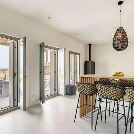 فيلة Ena - Getaway