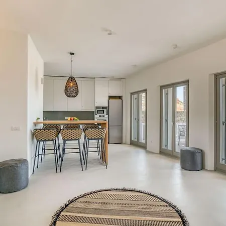 Ena - Getaway Villa
