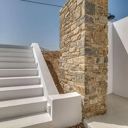 Ena - Getaway Logaras