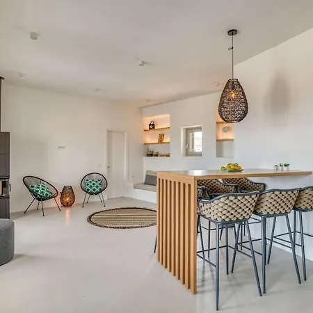 Ena - Getaway Villa *